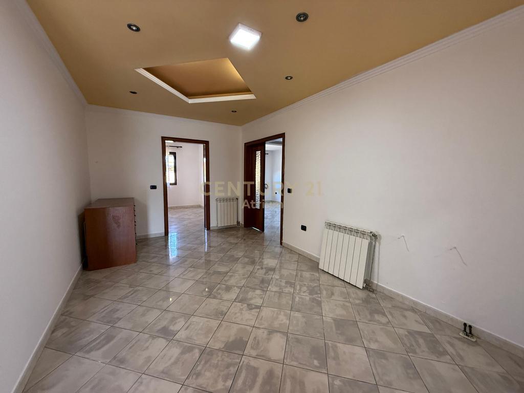 JEPET ME QIRA APARTAMENT 3+1+2 PRANE KOMPLEKSIT GRAND !