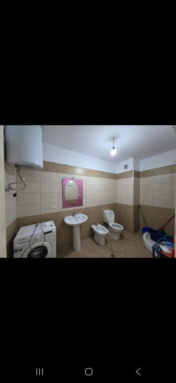 Terminali Kompleksi Malajzjani Shitet Apartament 1+1