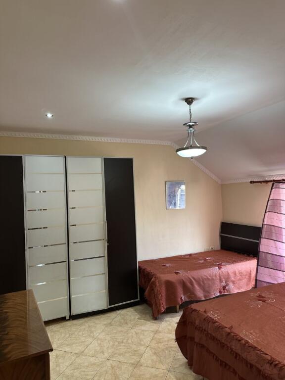 Jepet Me Qera Apartament 1+1+1 Ballkon