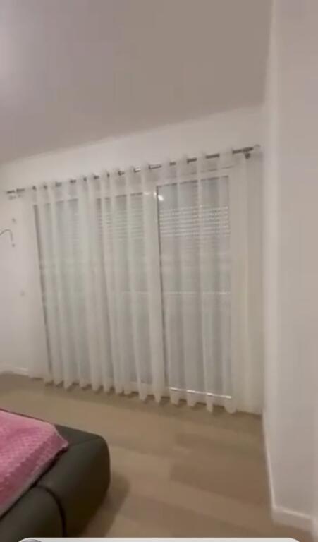 Jepen me qera  apartament  1+1 (Kompleksi Mateo)Kopshti  zologjik  