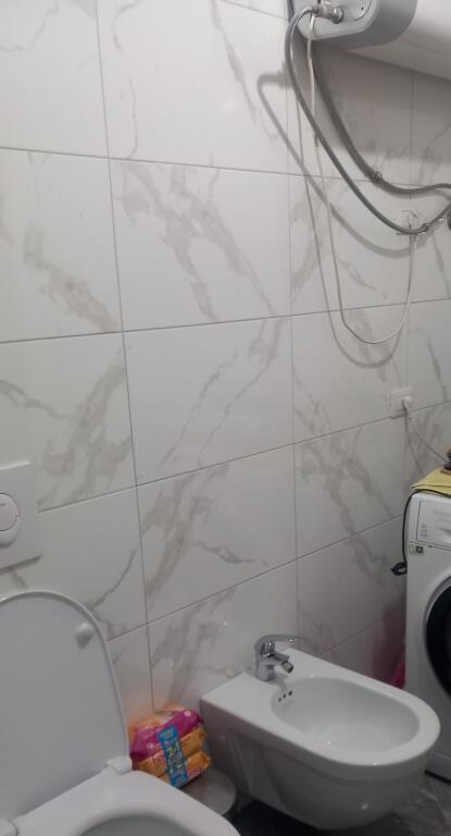 Apartament me qera.