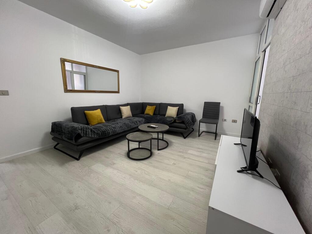Apartment 1+1 for rent Komuna Parisit 650€