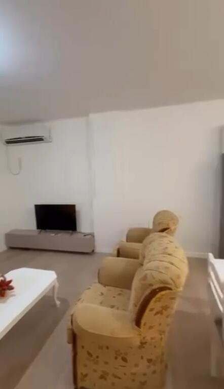 Jepen me qera  apartament  1+1 (Kompleksi Mateo)Kopshti  zologjik  