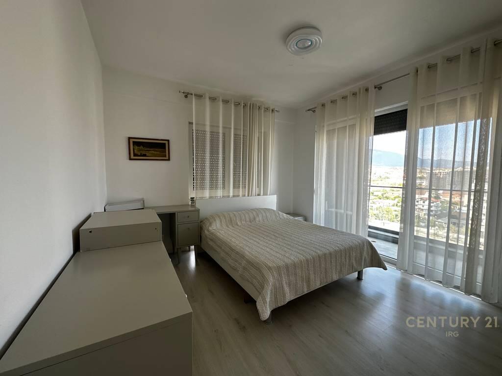 Apartament 2+1+2+Post Parkimi me qera ne zonen e Xhamllikut!