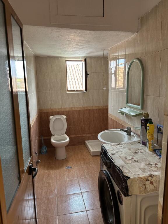 Jepet Me Qera Apartament 1+1+1 Ballkon