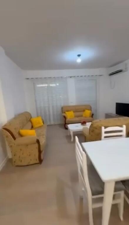 Jepen me qera  apartament  1+1 (Kompleksi Mateo)Kopshti  zologjik  