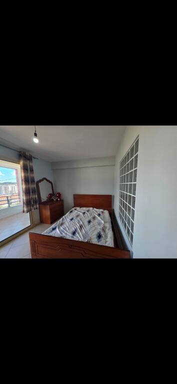 Terminali Kompleksi Malajzjani Shitet Apartament 1+1