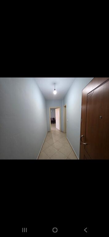 Terminali Kompleksi Malajzjani Shitet Apartament 1+1