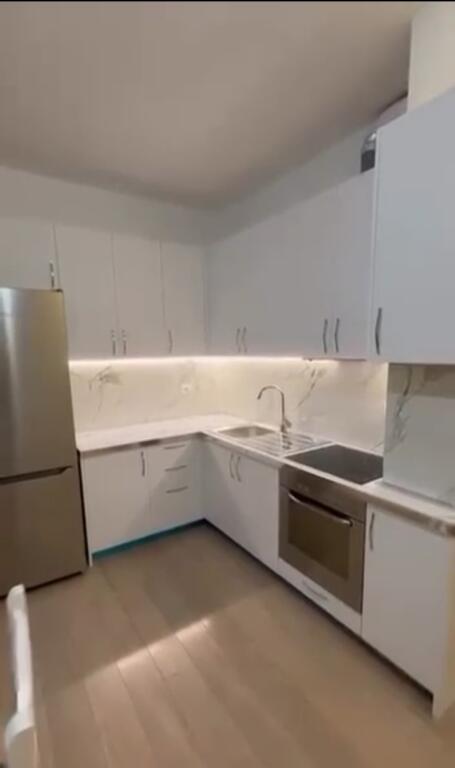 Jepen me qera  apartament  1+1 (Kompleksi Mateo)Kopshti  zologjik  