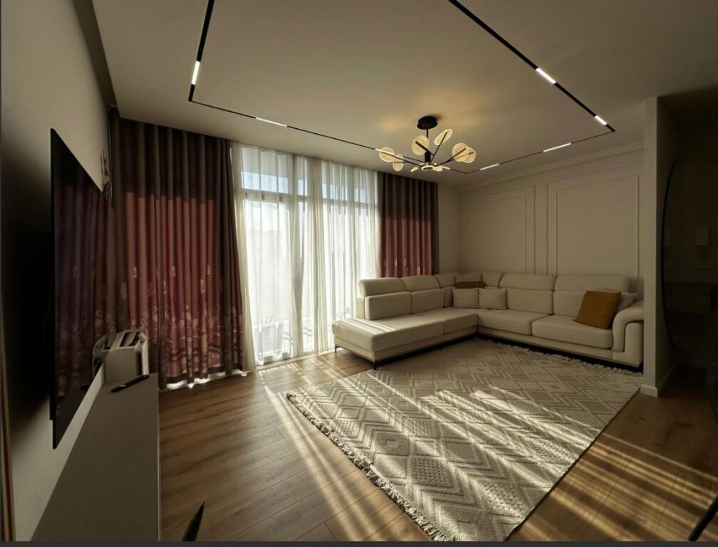 Apartament modern 2+1+2 me parkim te perfshire te Bulevardi i Ri