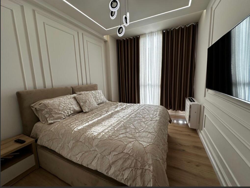 Apartament modern 2+1+2 me parkim te perfshire te Bulevardi i Ri