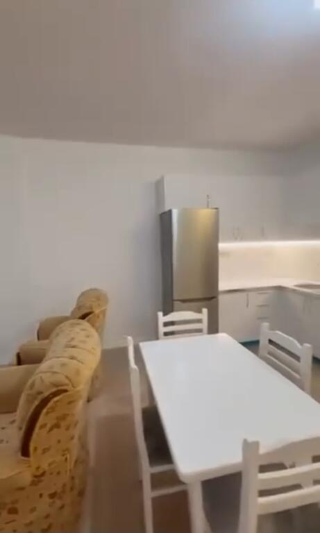 Jepen me qera  apartament  1+1 (Kompleksi Mateo)Kopshti  zologjik  