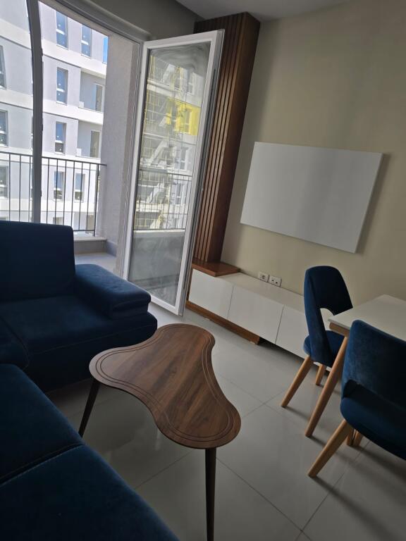 Jepet me qera Apartament 1+1, me siperfaqe 65m2.