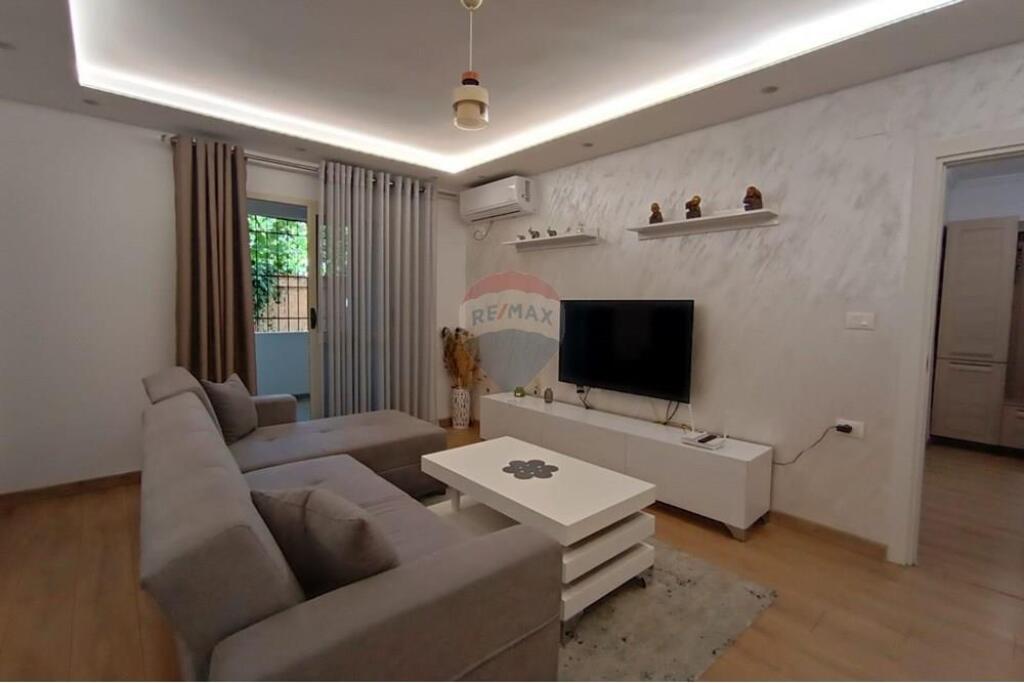 Apartment 2+1 for rent in Center