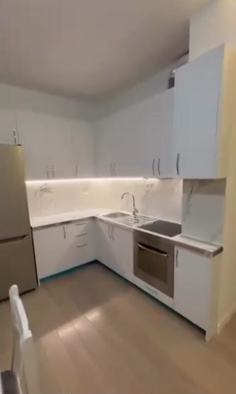 Jepen me qera  apartament  1+1 (Kompleksi Mateo)Kopshti  zologjik  