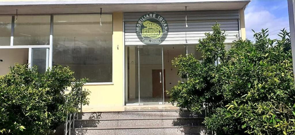 Ambjent me qira,afër qendrës,Kavajë