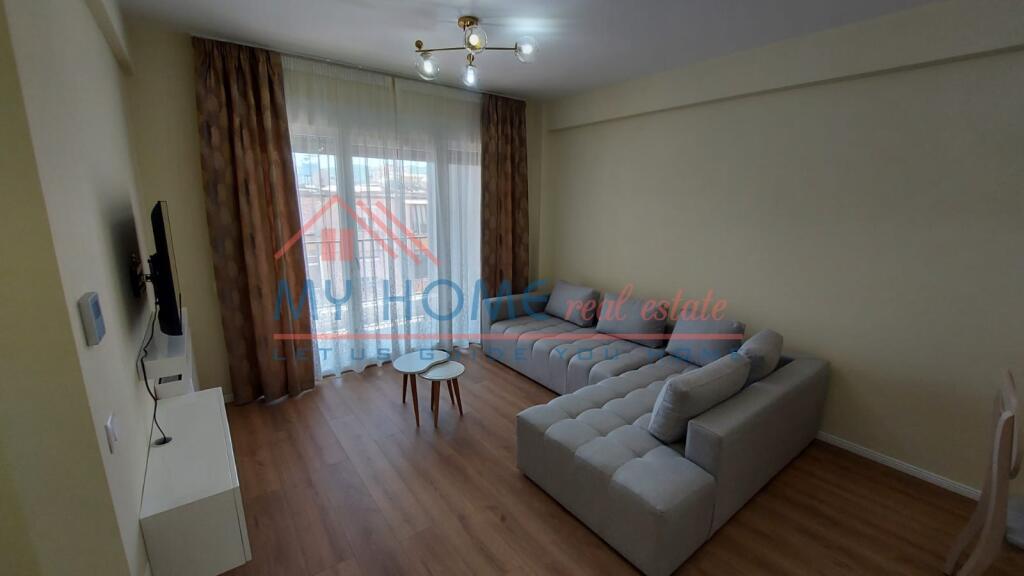 Apartament 1+1 me qera tek 21 Dhjetori ne Tirane