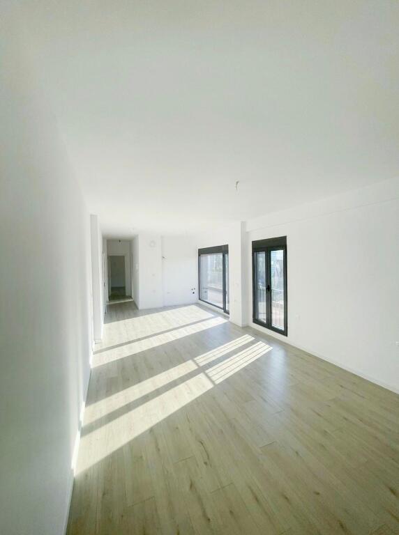 Apartment 1+1 empty near the USA Embassy with veranda for office or residence