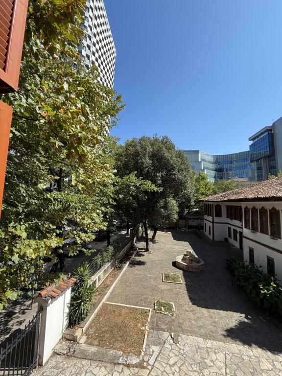 UFFICIO IN AFFITTO 80M2 CENTRO 1.400 EURO