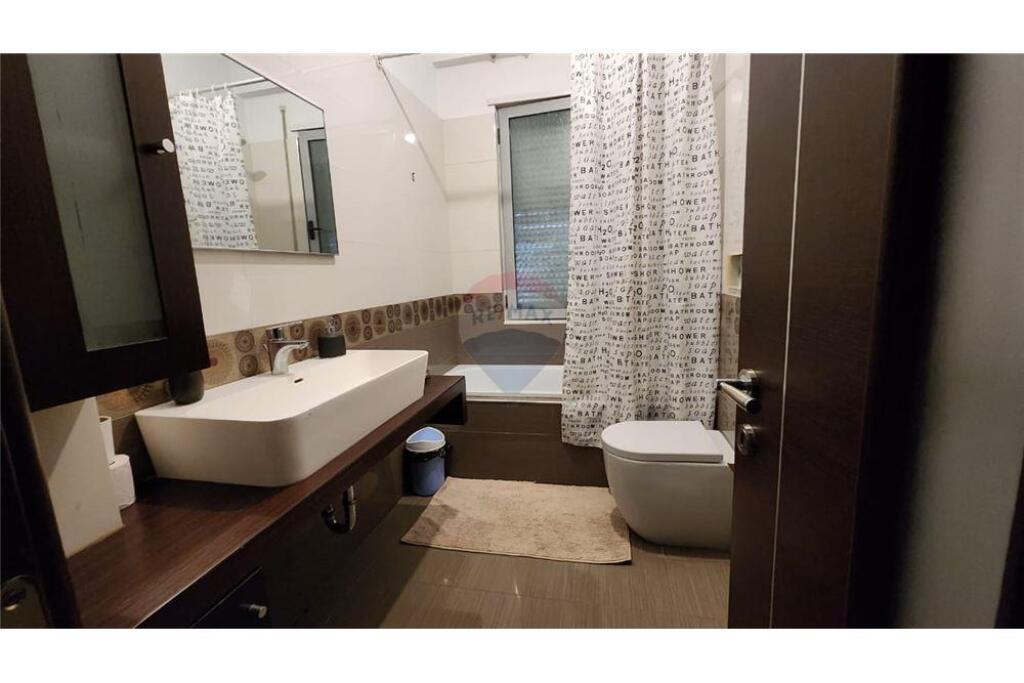 Apartament 2+1 per shitje Kopshti Botanik !