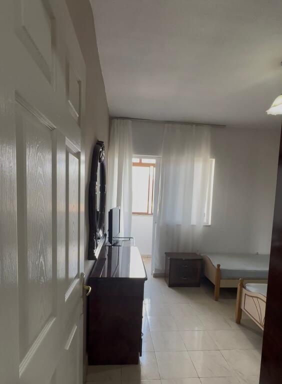 Jepet Me Qera Apartament 2+1+1 Ballkon