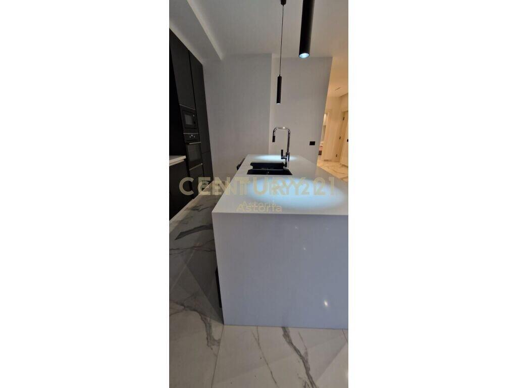 Shitet apartament modern 2+1+2 te Ish Hipoteka 356,000 €