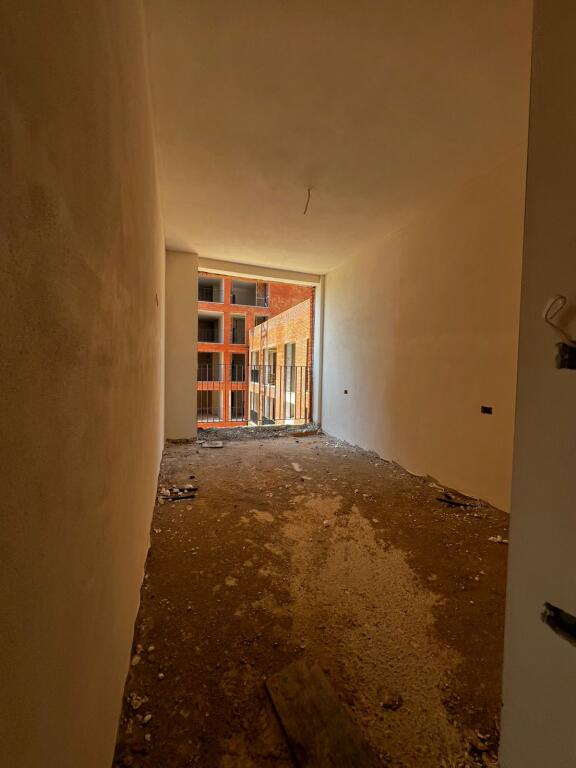 Siri Kodra Shitet Apartament 2+1+2