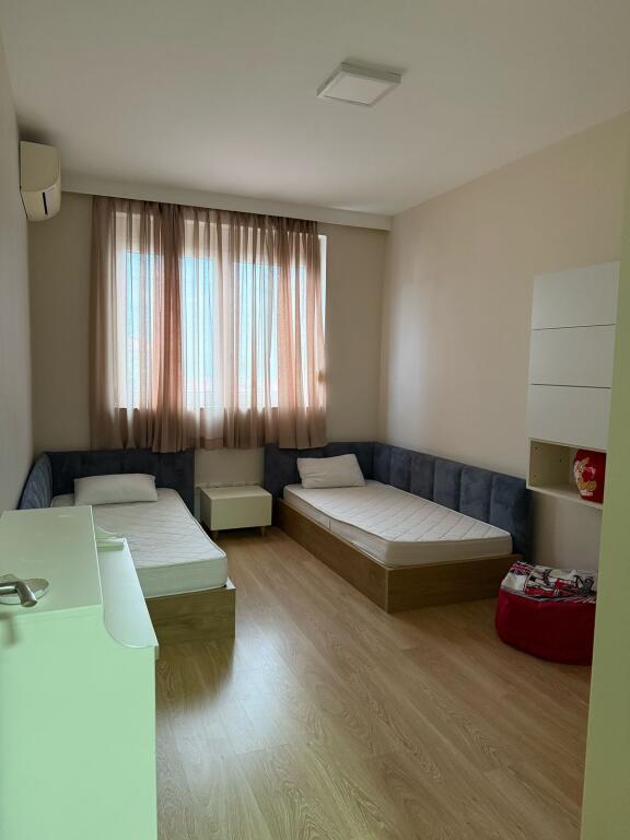 Affittasi duplex 3+1 – Kodra e Diellit 1