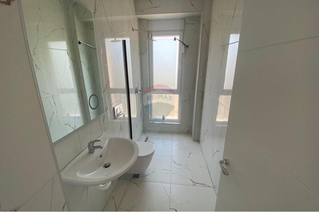 Apartament - Për Qira - Grand Park Rezidencë, Tiranë
