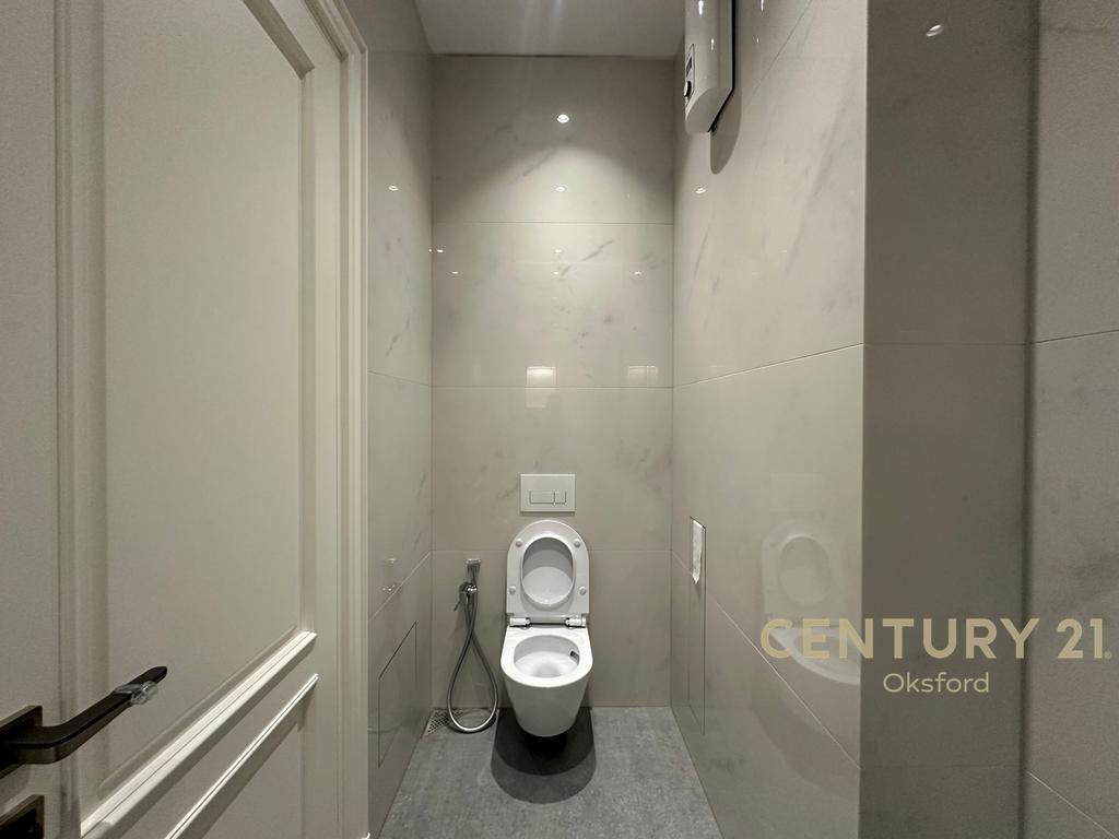 Jepet me Qira Apartament Modern 2+1+Verandë, në Kompleksin Deliorgji!