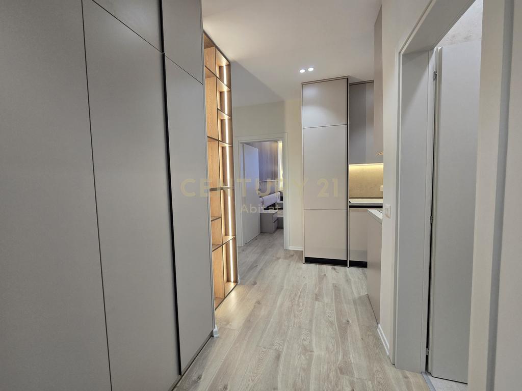 APARTAMENT 2+1 PER SHITJE: TE 21 DHJETORI, PAS OSLO 250,000 €
