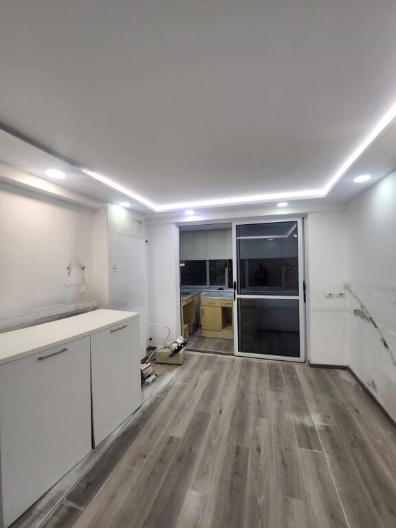 Appartamento 2+1 in Vendita "Ish Blloku"