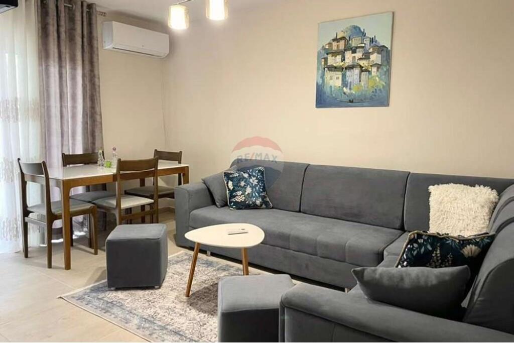 Apartment 3+1 - For rent - Fortuzi Street