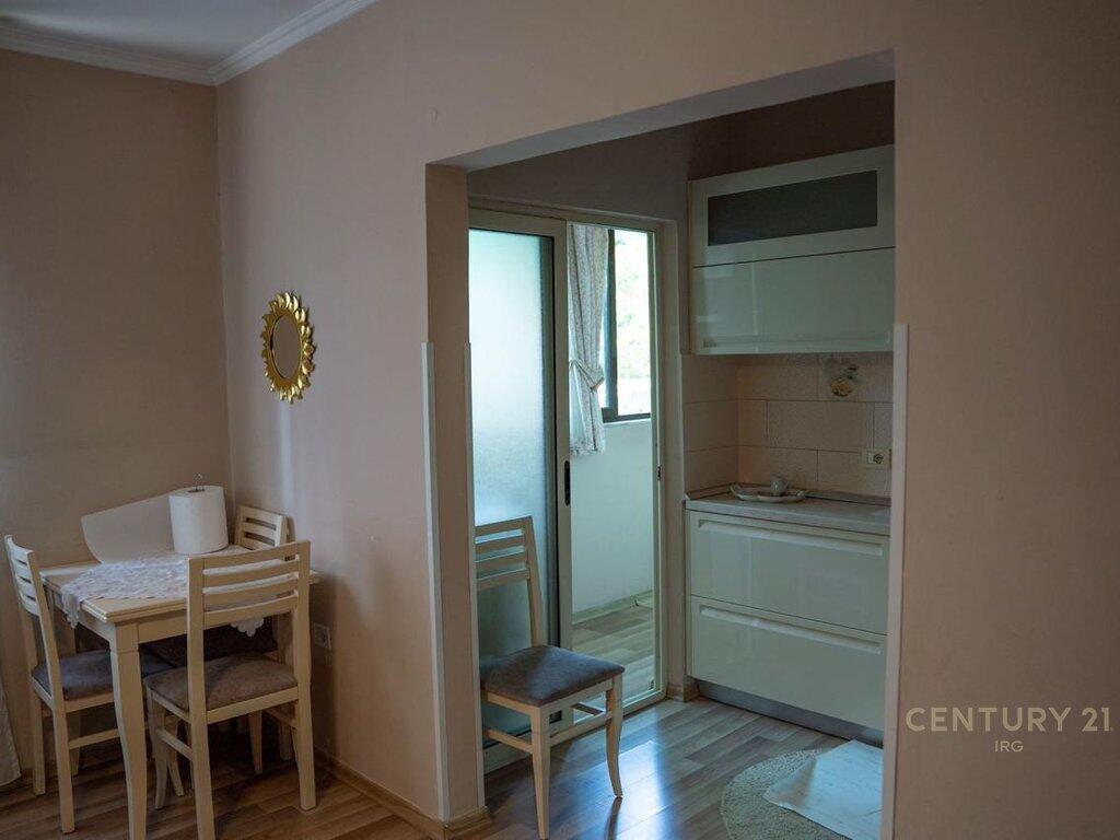 🏡 APARTAMENT ME QIRA – RRUGA IRFAN TOMINI, PRANË UNAZËS SË VOGËL
