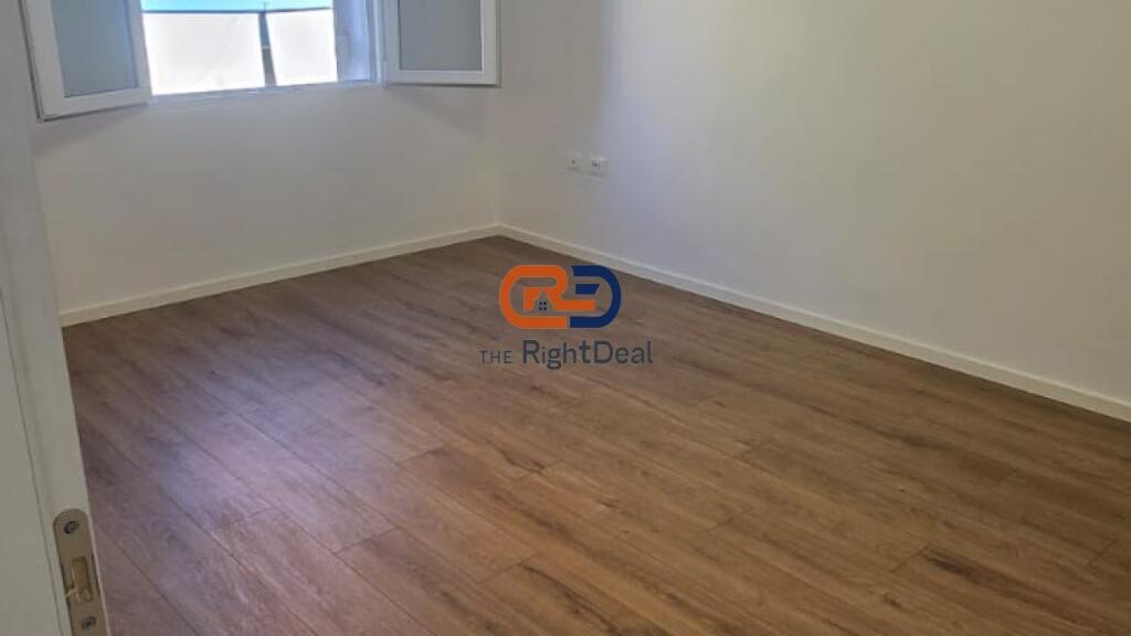 Ne Myslym Shyr, Prapa Shkolles Pjeter Budi, Shitet Apartament 1+1 I Investuar Totalisht !!
