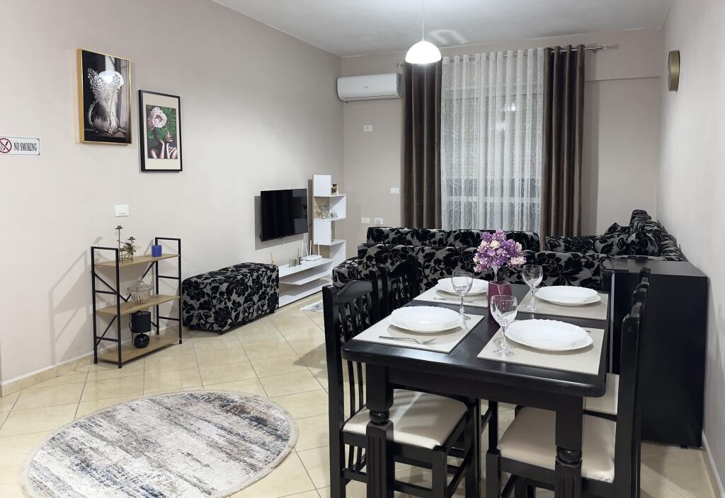 Apartament 2+1 me qera ne Plazh, Durres