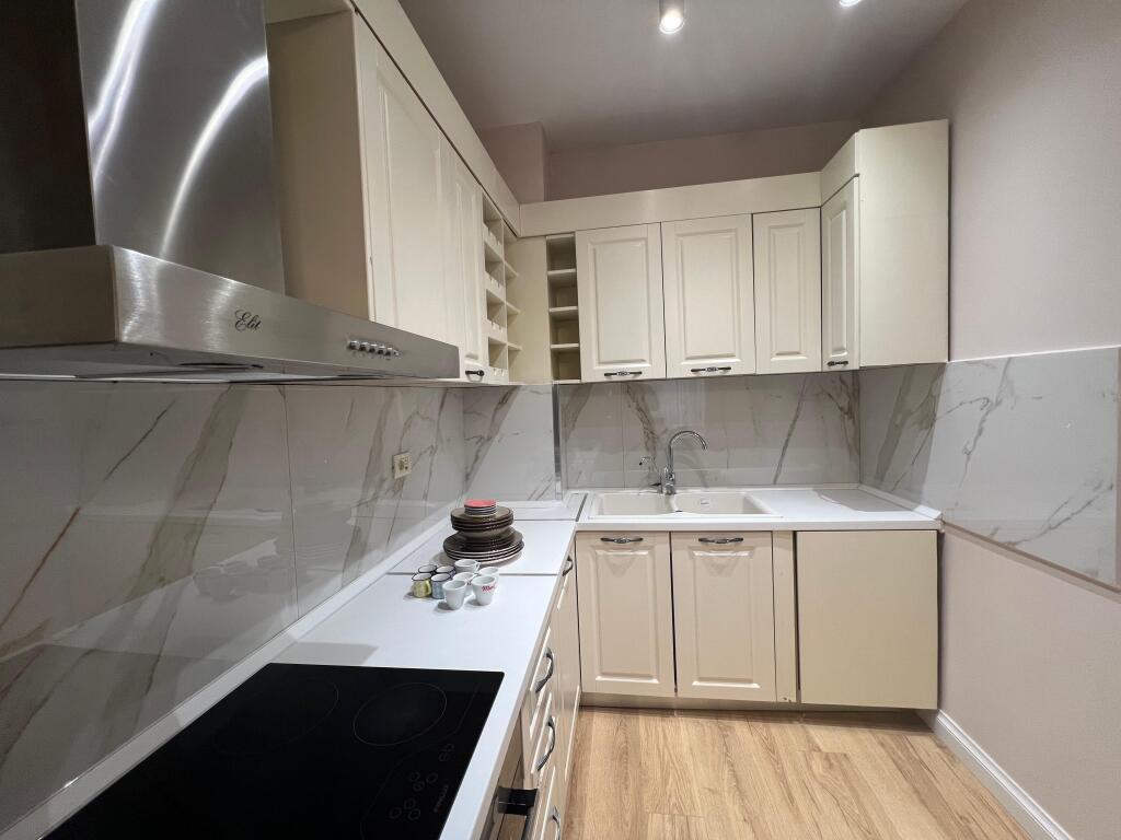 Apartament 1+1 tek kopshti Zoologjik