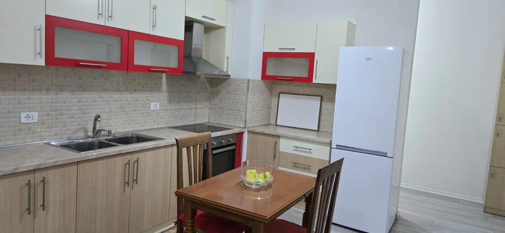 Ali Demi Apartament 2+1 Me Qera