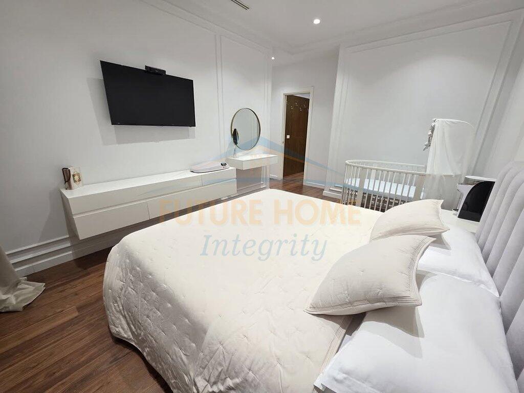 Shitet apartament 3+1+3+ 2 post parkimi Kompleksi Delijorgji