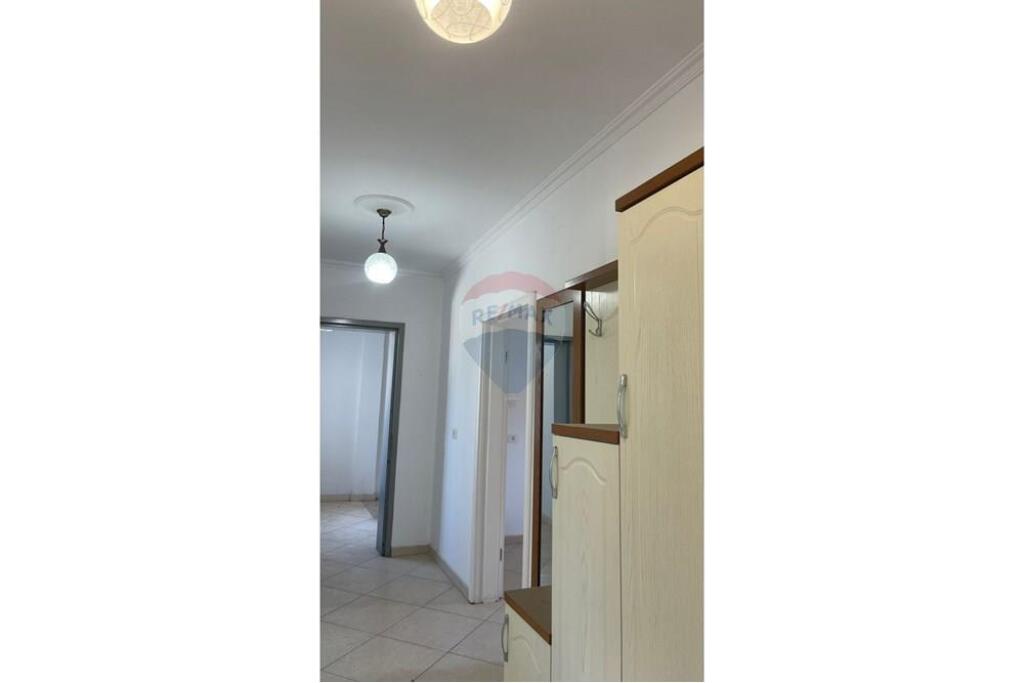 QERA, APARTAMENT 3+1, PORCELAN, TIRANË !