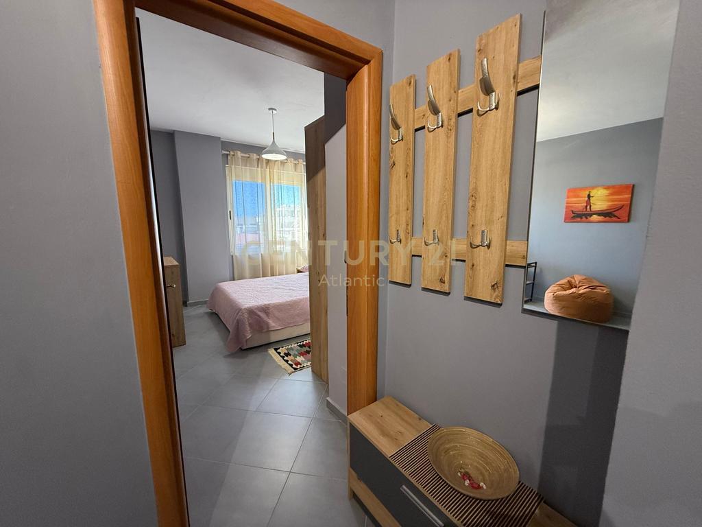 Apartament 1+1 me Qira në Plazh Hekurudha, Durrës – 550€/muaj | 52 m² | Pamje Ballore nga Deti