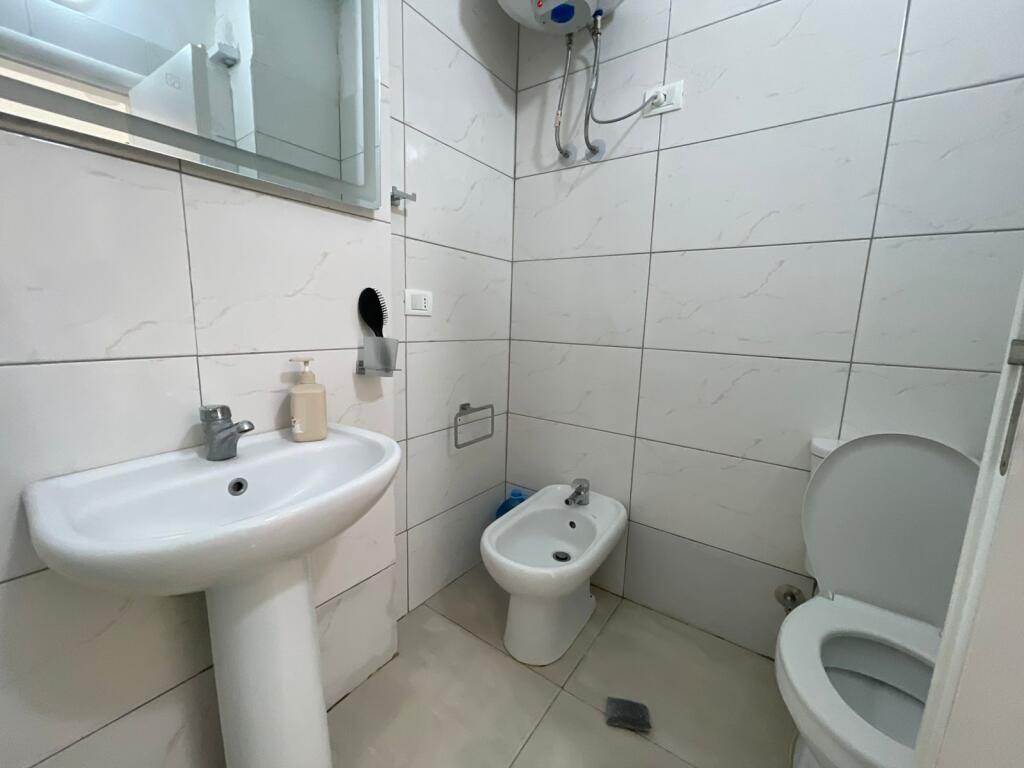 Apartament 1+1 me qira tek Rrota e Kuqe