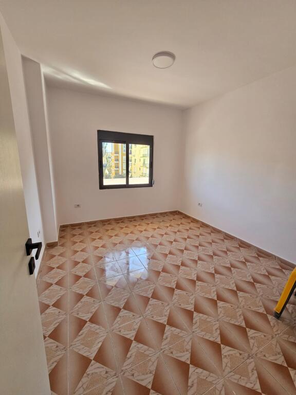 SHITET APARTAMENT 2+1 NE PLAZHIN GOLEMIT