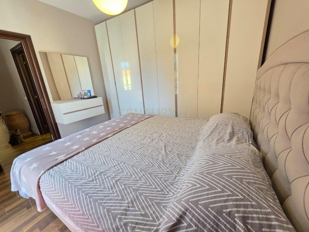 Shitet apartament 1+1 tek Ish - Parku 179,000 €