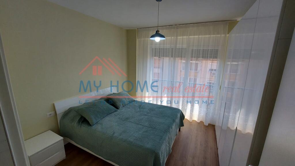 Apartament 1+1 me qera tek 21 Dhjetori ne Tirane