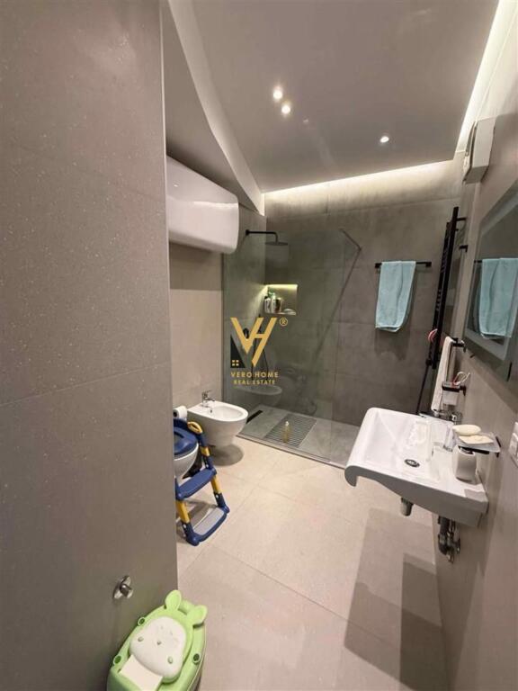 SHITET APARTAMENT DUPLEX TE KODRA E DIELLIT 2, 370.000 EURO
