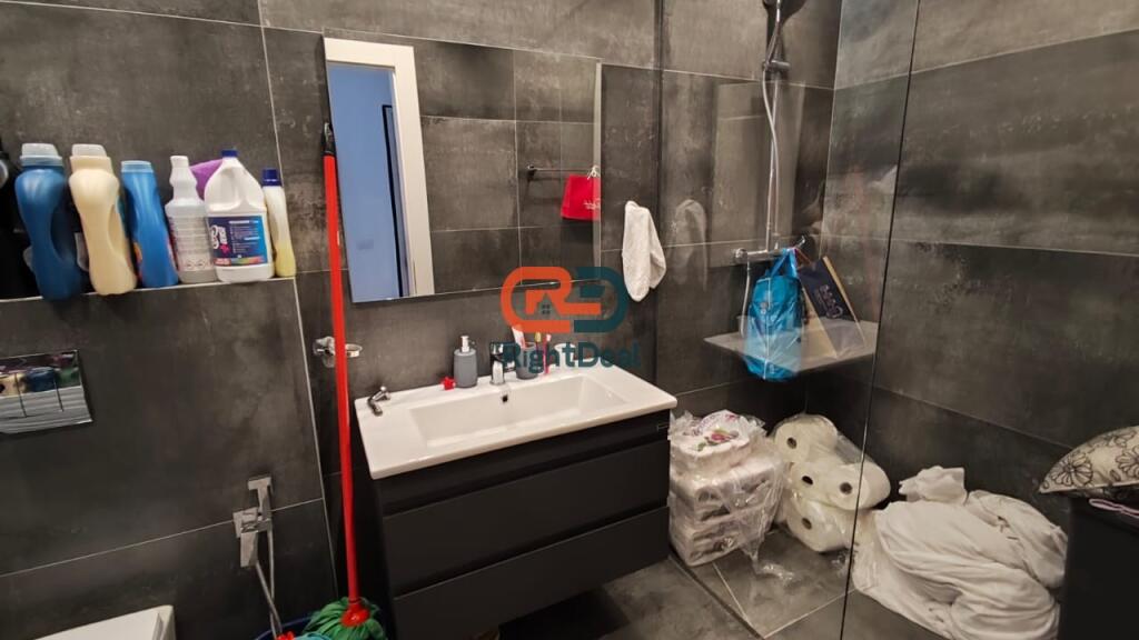 Tek Kopshti Botanik, Shitet Super Penthouse Totalisht I Investuar!!