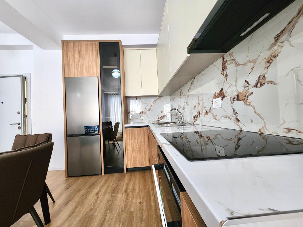 Me Qera: Apartament 1+1 | 65 m² | I RI (hera e parë me qira 🔥) 📍 Kompleksi Kaimi, Ali Demi Çmimi: 450€/Muaj