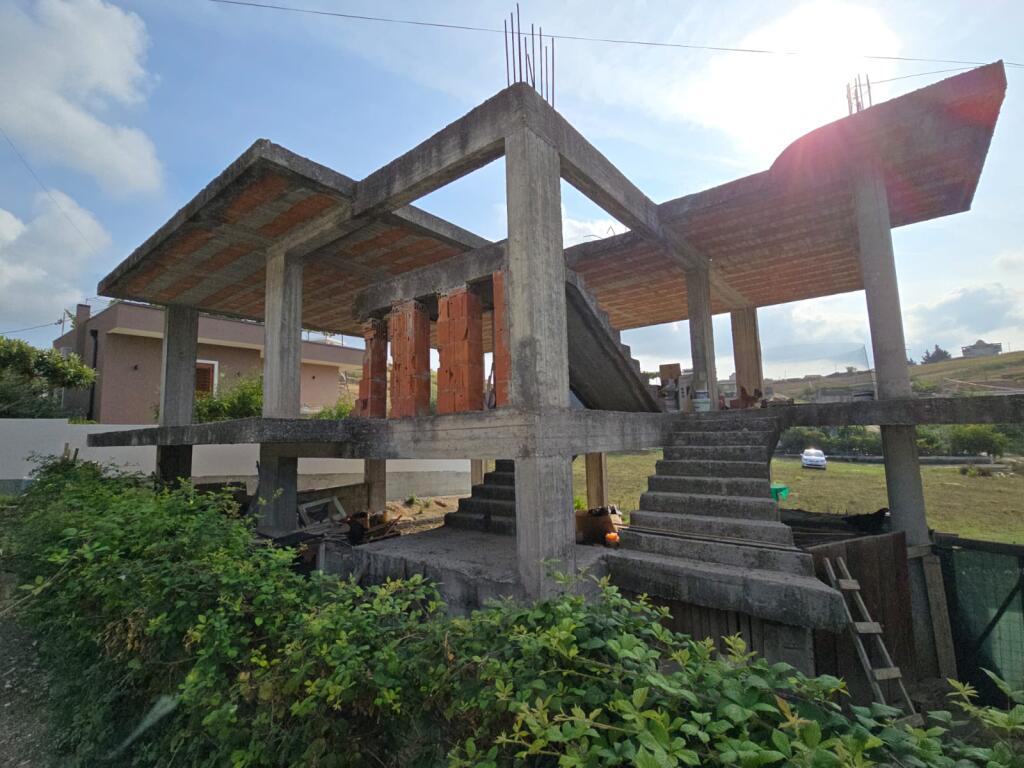 🏡 Villa carabina su due piani in vendita ad Arapaj, Durrës