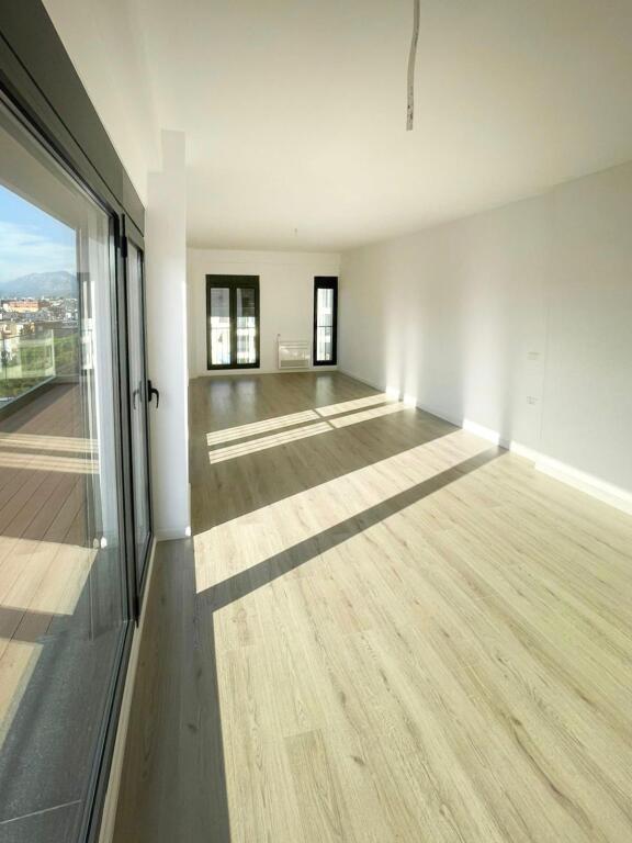 Apartment 1+1 empty near the USA Embassy with veranda for office or residence